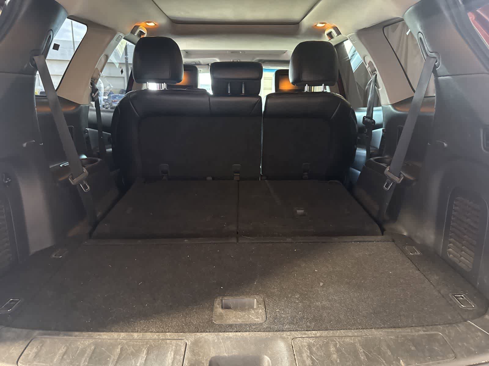 Used 2018 Nissan Pathfinder Platinum FWD image 16
