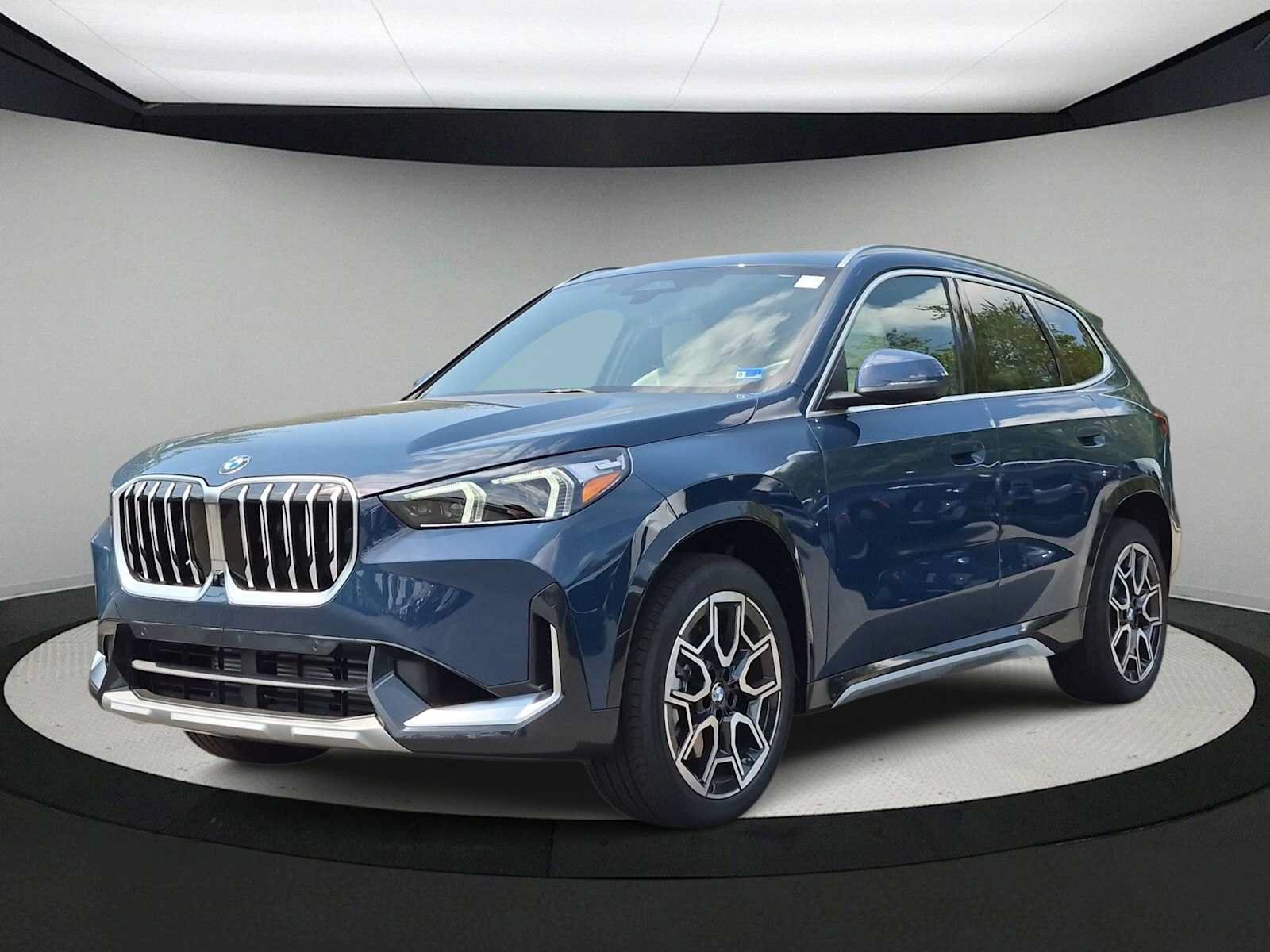 New 2027 BMW X1 xDrive28i AWD/4WD image 4