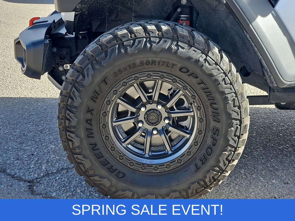 Used 2025 Jeep Gladiator Mojave w/ Convenience Group image 9