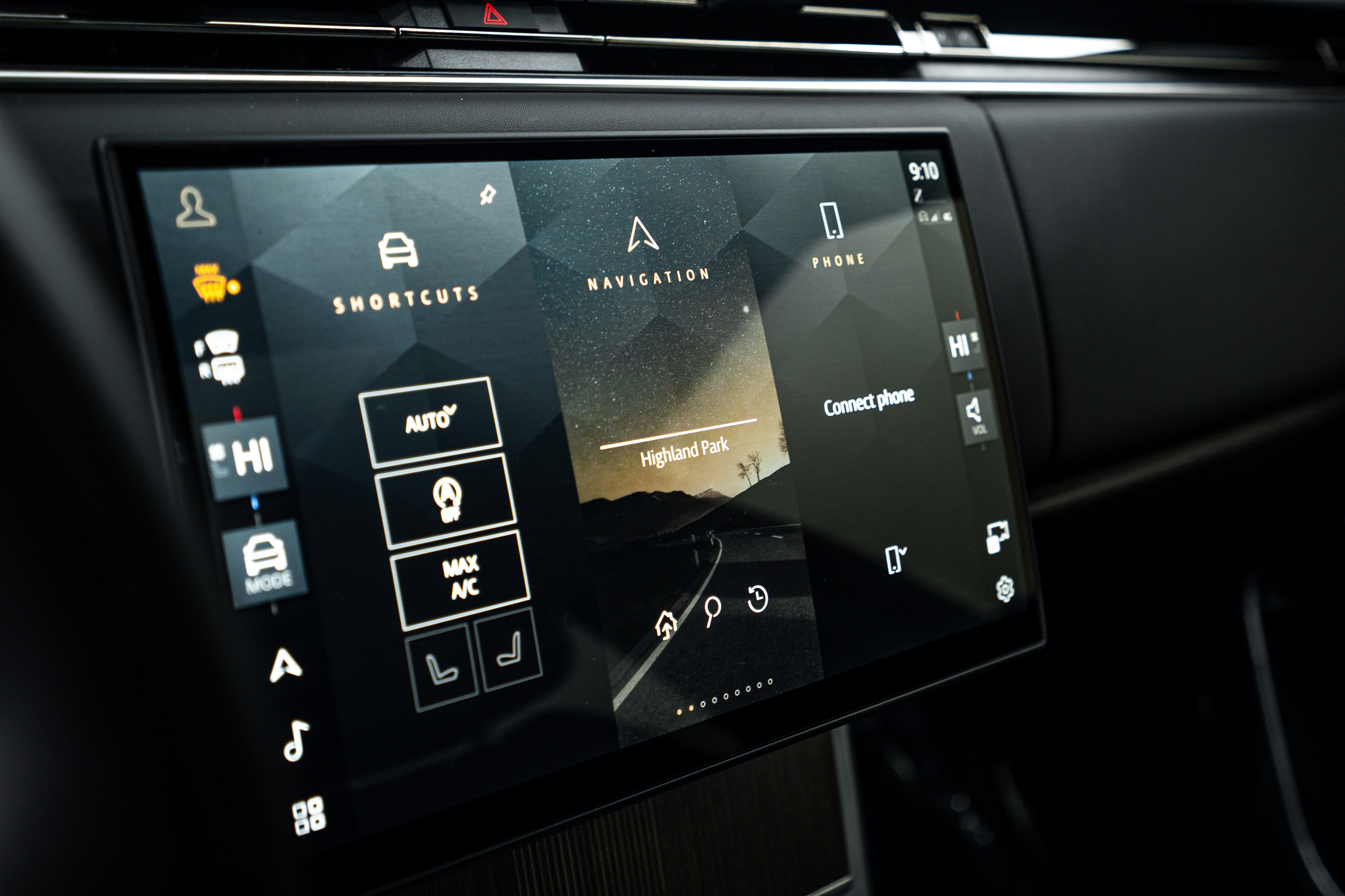 Used 2024 Land Rover Range Rover Long Wheelbase Autobiography image 14