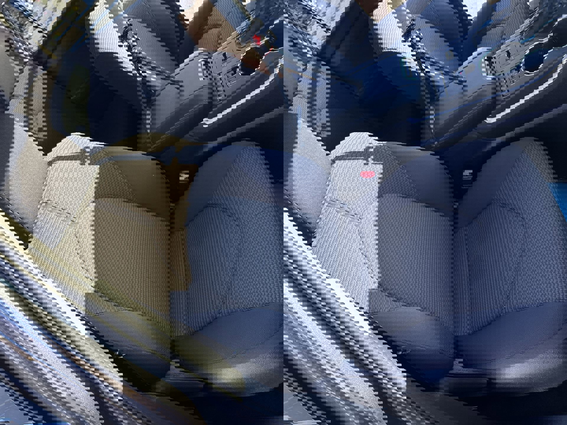 Used 2022 Toyota Highlander LE image 28