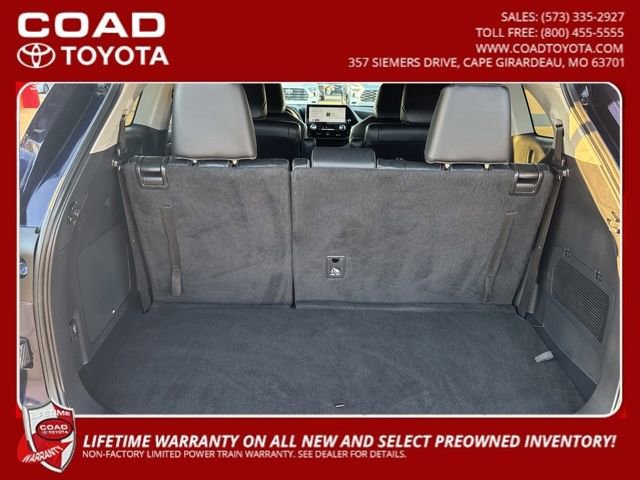 Used 2023 Toyota Highlander Limited image 16