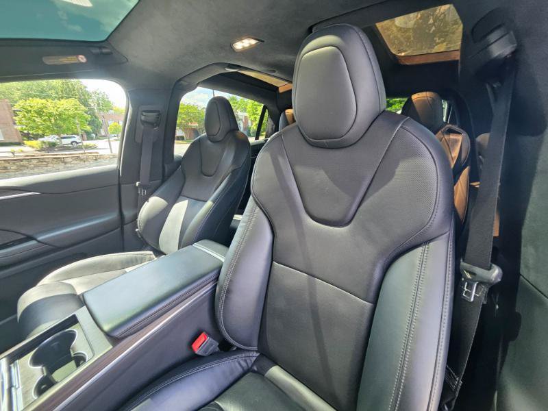 Used 2023 Tesla Model X AWD/4WD image 37