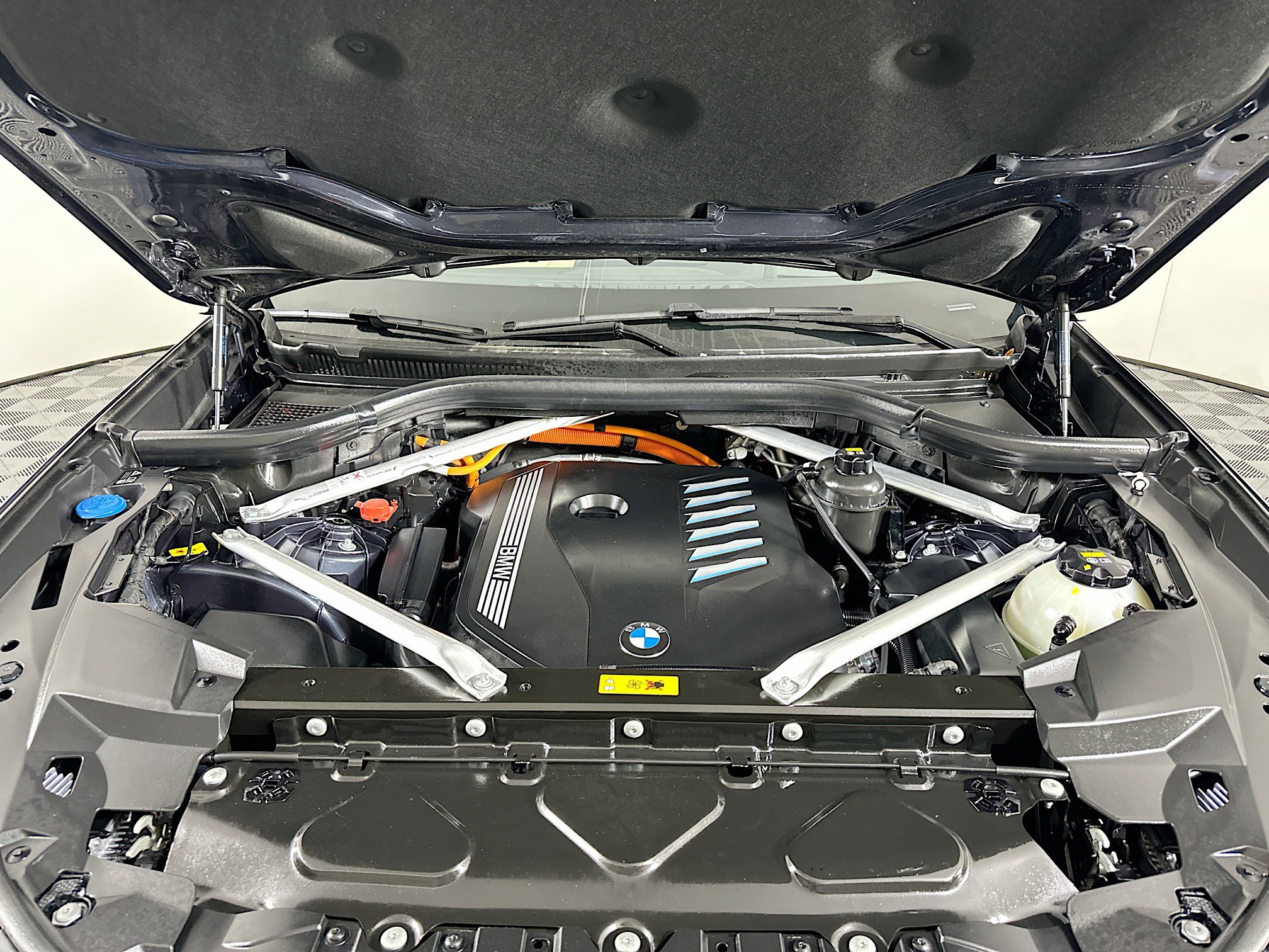 Used 2022 BMW X5 xDrive45e w/ Premium Package AWD/4WD image 35