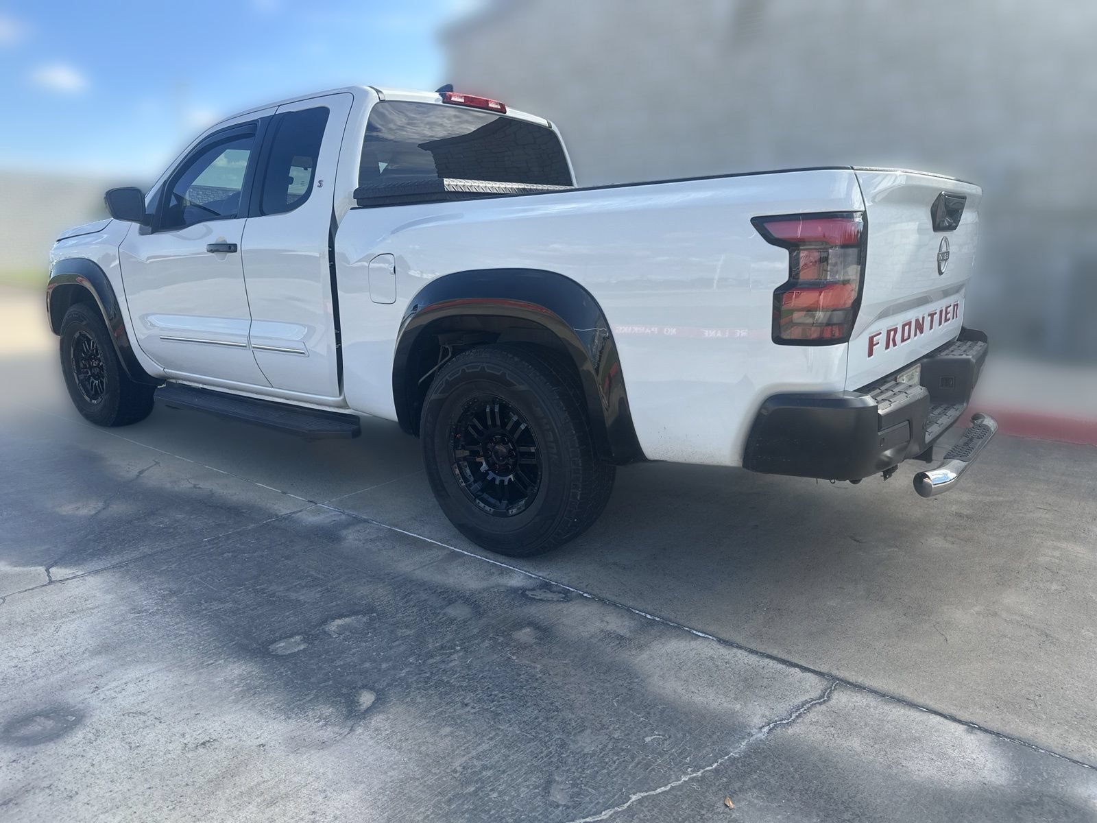 Used 2023 Nissan Frontier S w/ Technology Package RWD image 4