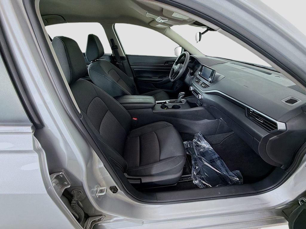 Used 2023 Nissan Altima 2.5 S image 16