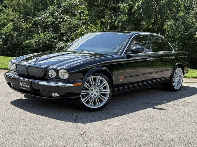 Used 2005 Jaguar XJ8 RWD image 1