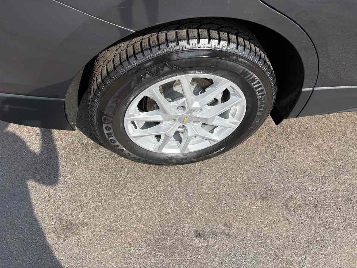 Used 2022 Chevrolet Equinox LT FWD image 30