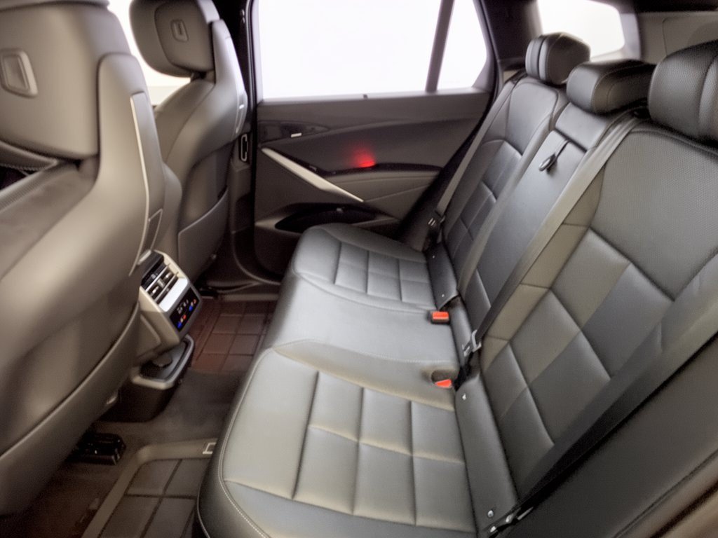 New 2027 BMW X5 xDrive40i w/ M Sport Professional Package AWD/4WD image 25