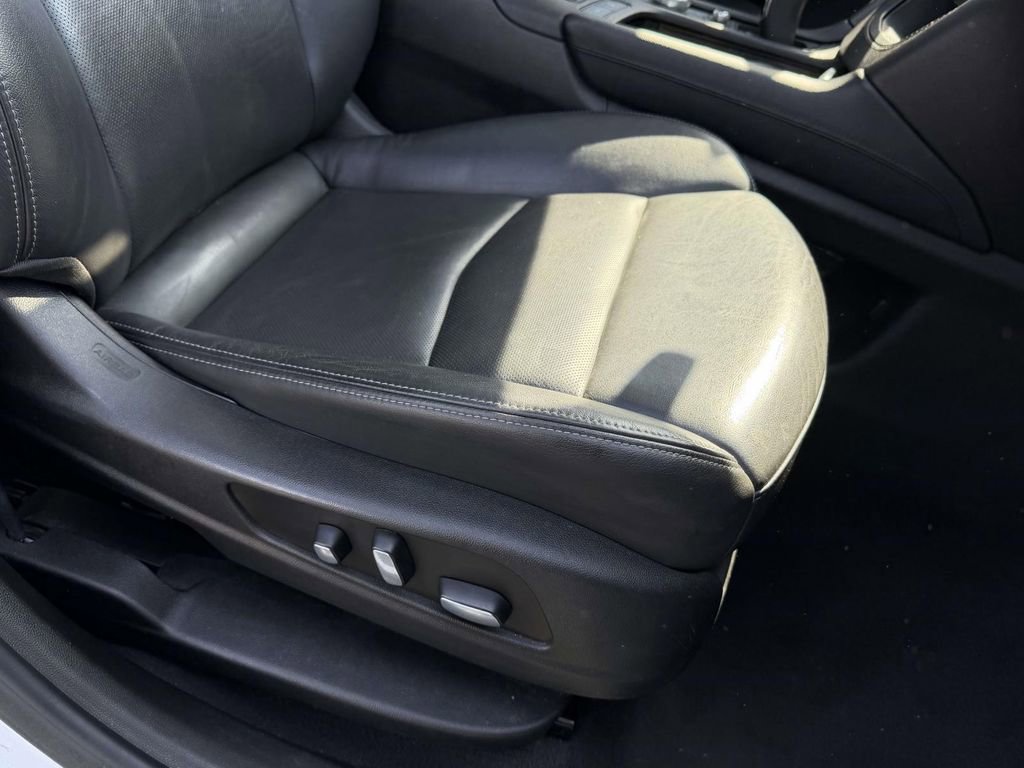 Certified 2022 Cadillac XT6 Premium Luxury w/ Technology Package image 11