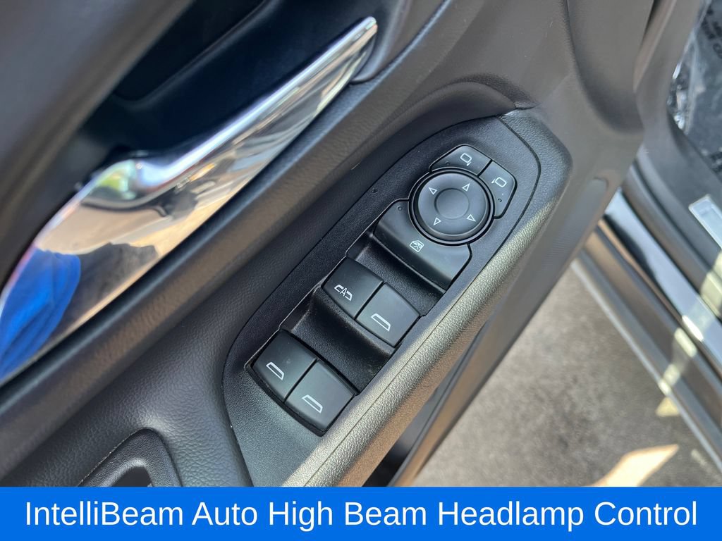 Used 2018 Chevrolet Equinox Premier FWD image 14