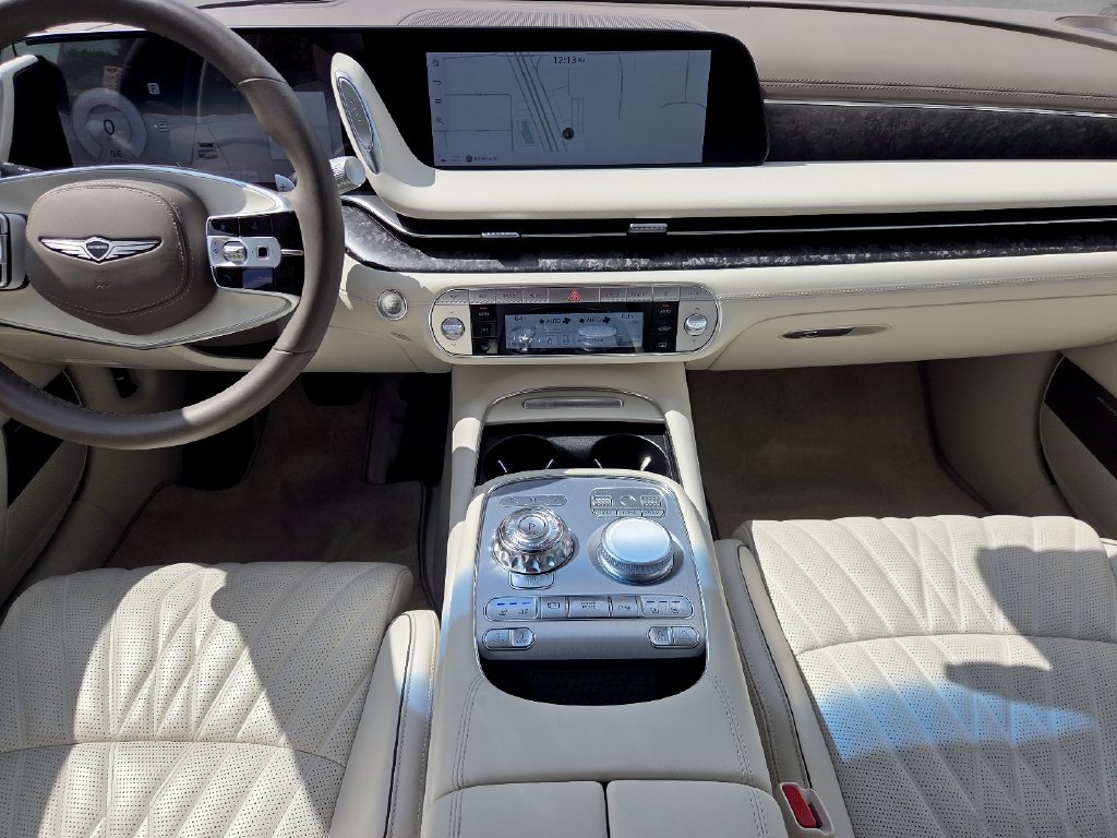 Used 2025 Genesis G90 3.5T AWD/4WD image 17