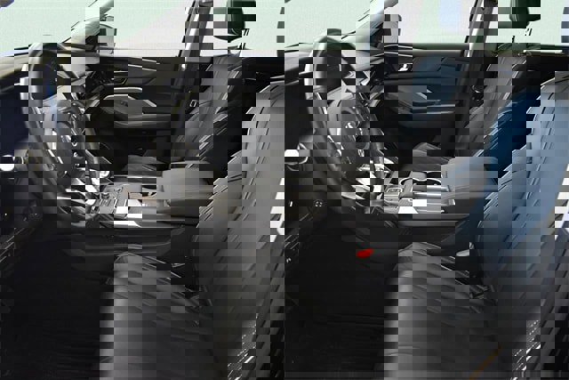 Used 2023 Acura MDX SH-AWD w/ Advance Package image 24