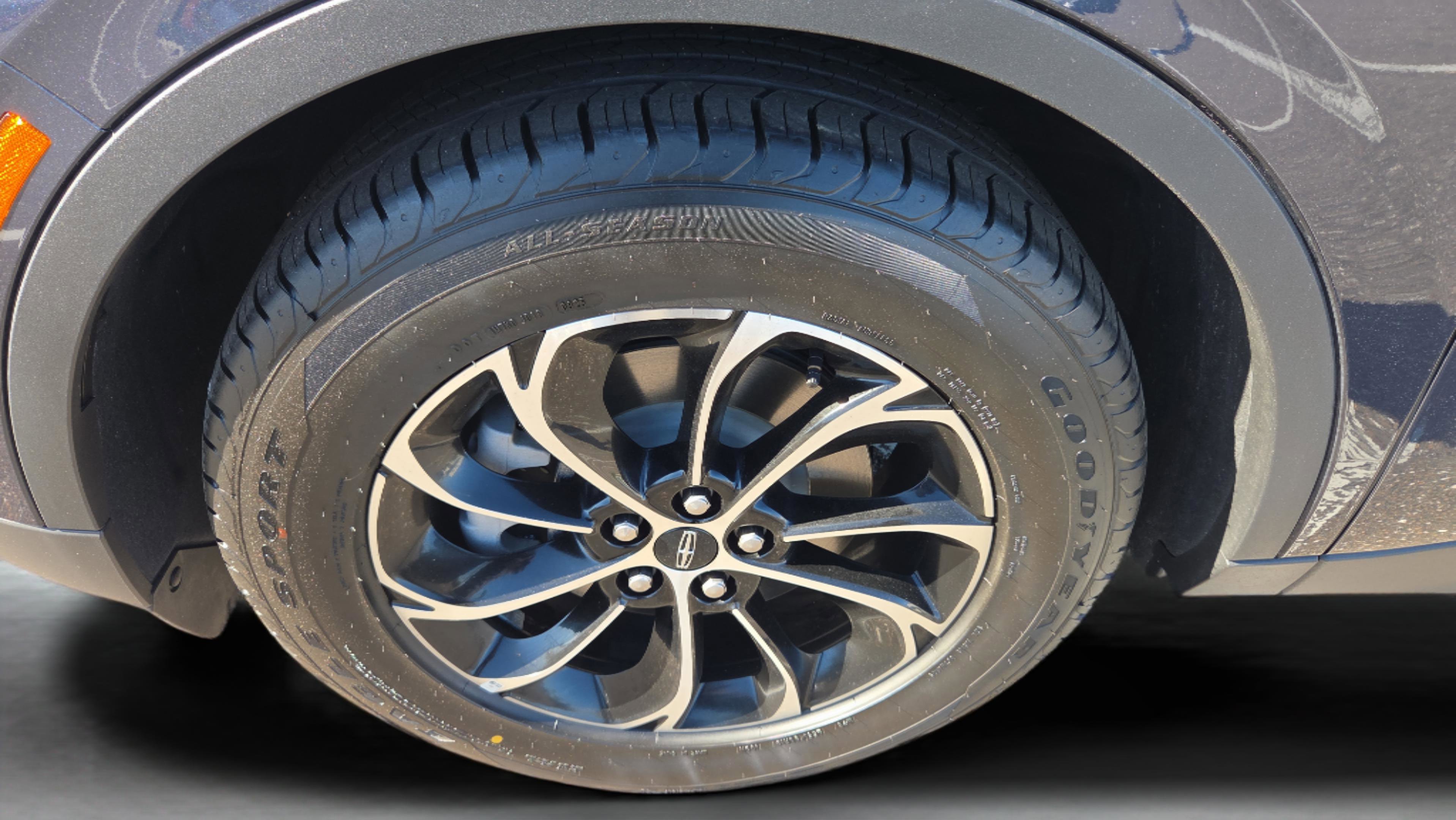 Used 2024 Lincoln Nautilus Premier w/ Equipment Group 102A image 35