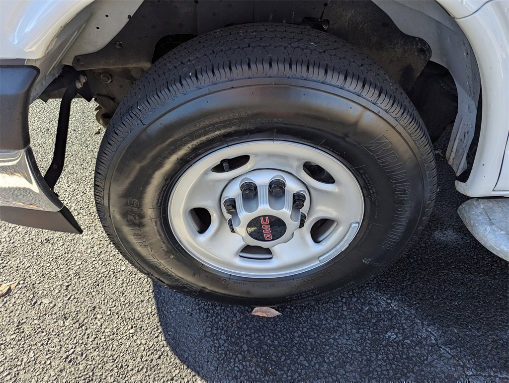 Used 2024 GMC Savana 2500 Work Van w/ Driver Convenience Package image 21