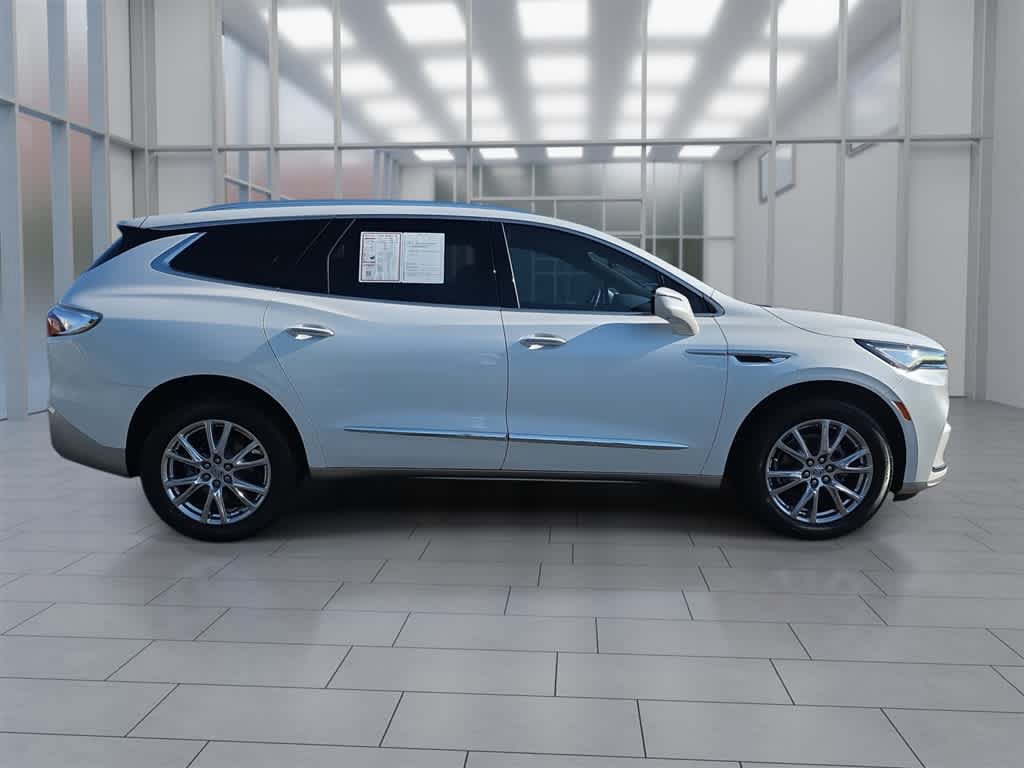 Used 2023 Buick Enclave Premium w/ Experience Buick Package FWD image 2