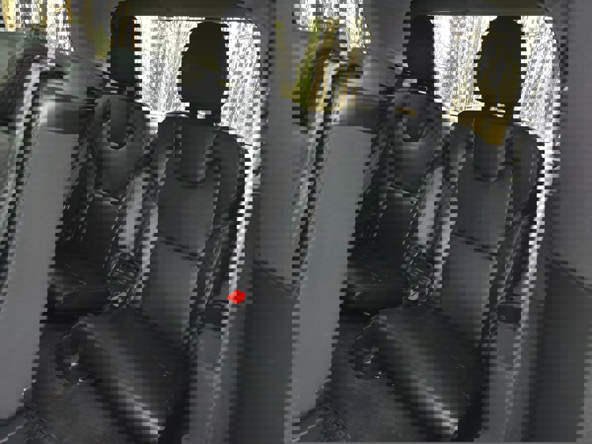 Used 2024 Volvo XC90 B5 Core w/ Climate Package image 18