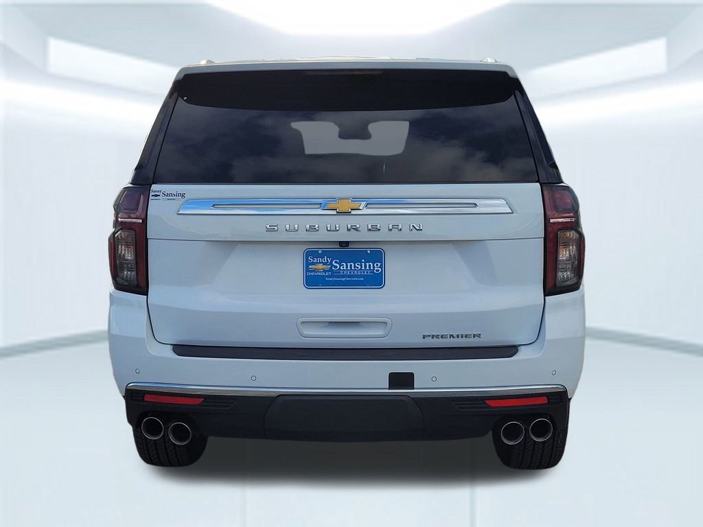 Used 2023 Chevrolet Suburban Premier image 5