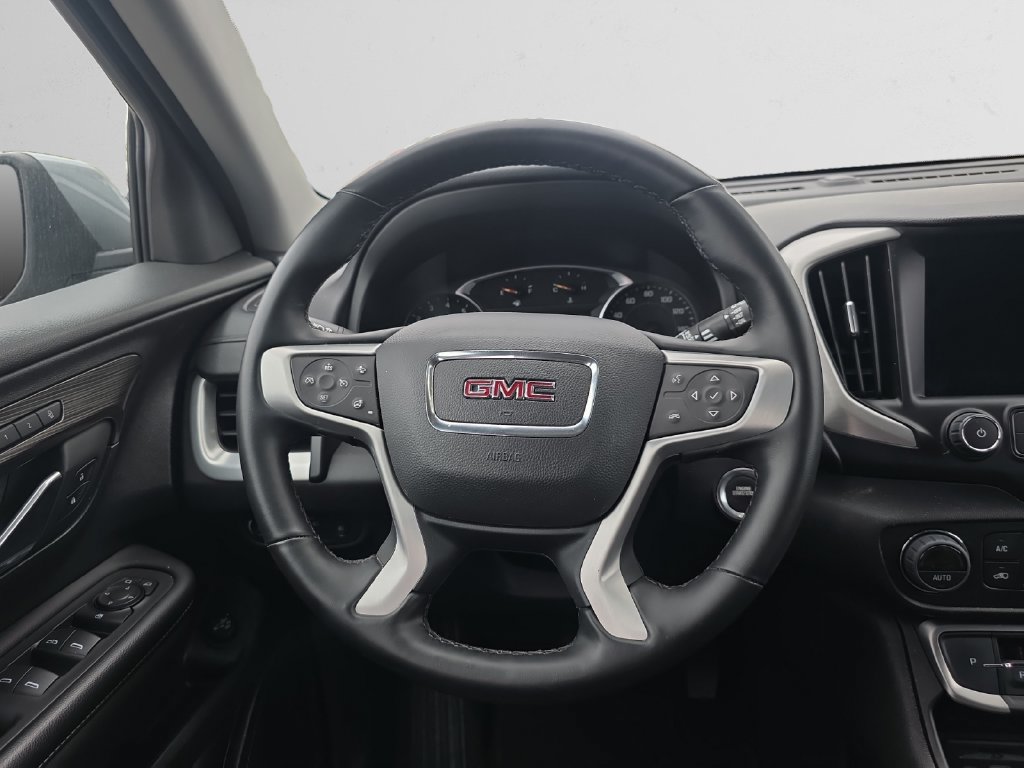 Used 2024 GMC Terrain SLT AWD/4WD image 13