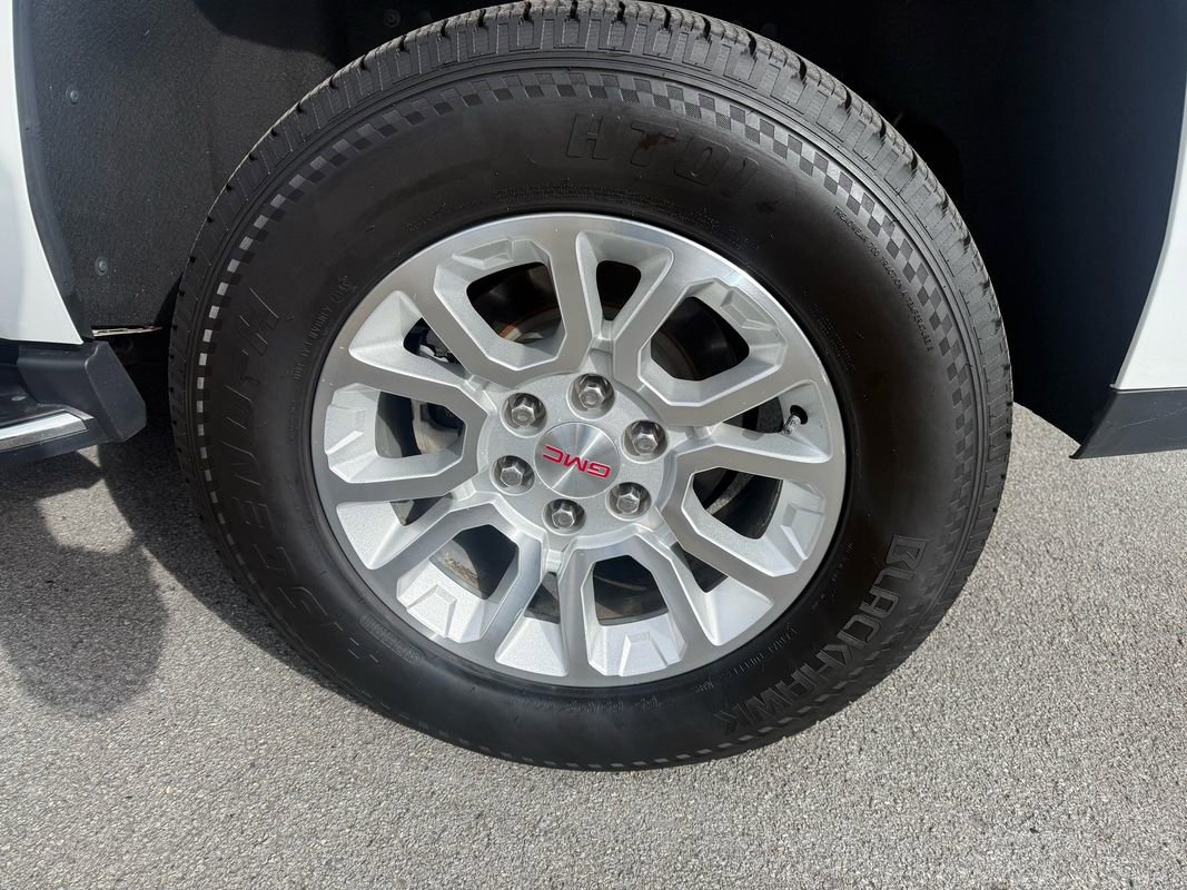 Used 2016 GMC Yukon SLT AWD/4WD image 12