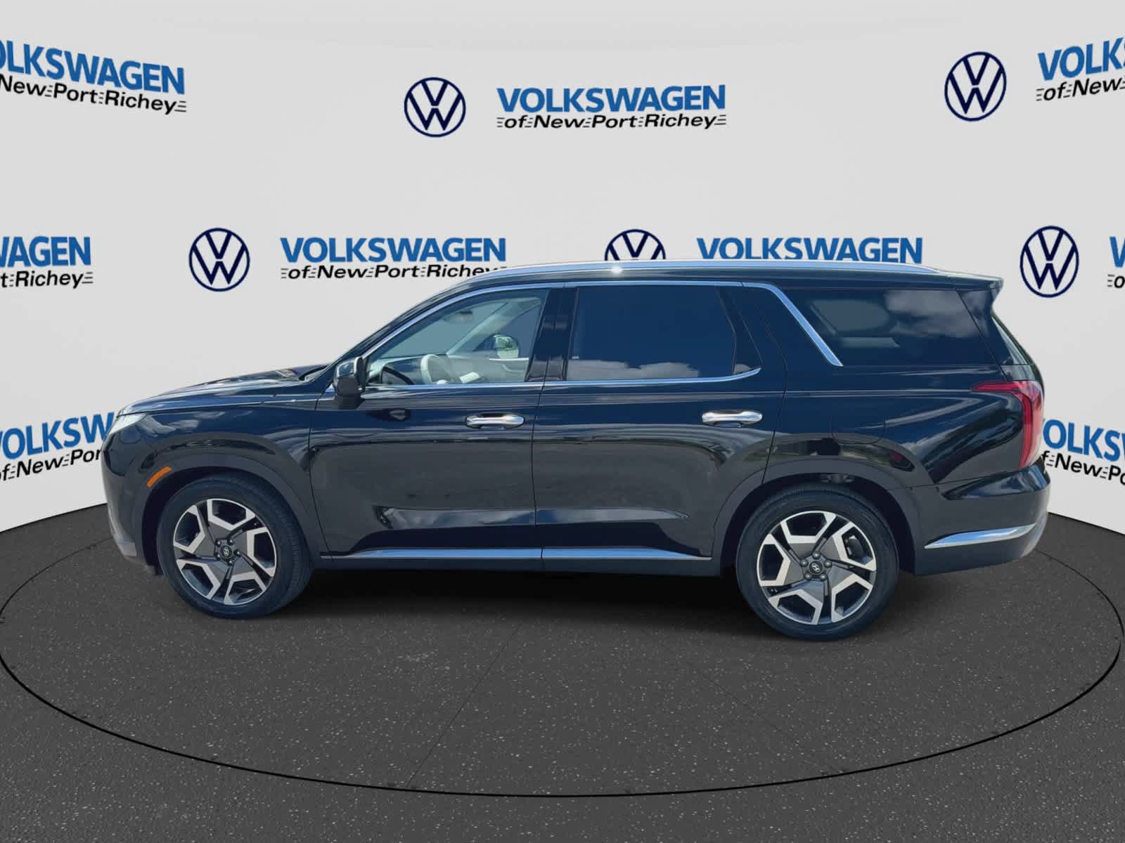 Used 2023 Hyundai Palisade Limited FWD image 7