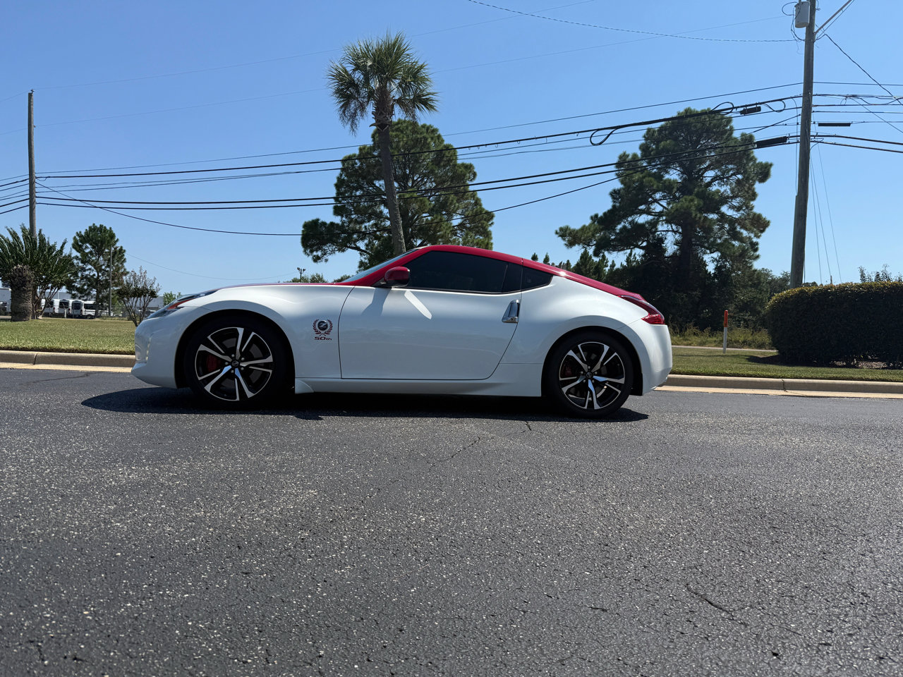 Used 2020 Nissan 370Z Coupe image 2