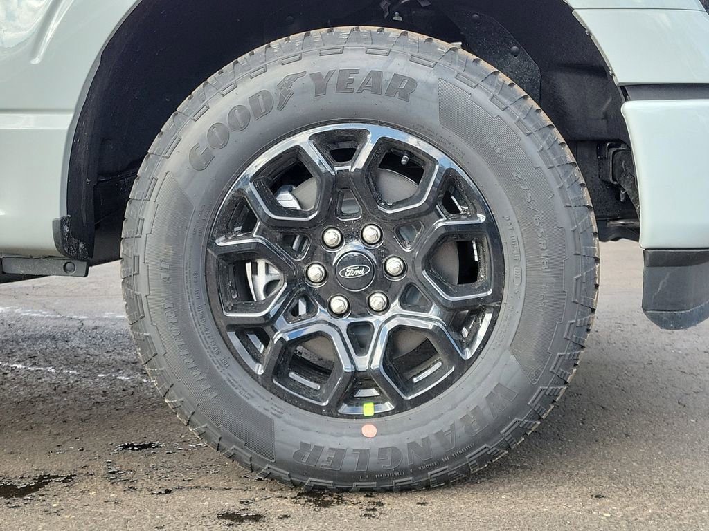 New 2026 Ford F150 XLT w/ Equipment Group 302A MID image 9
