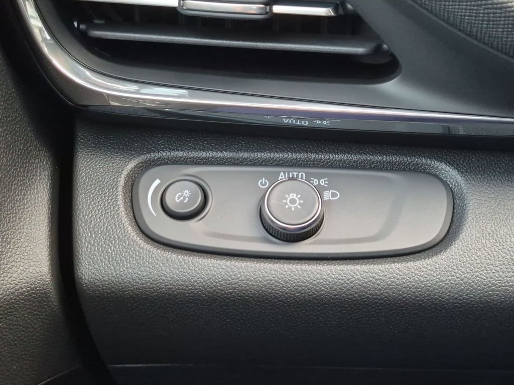 New 2026 Buick Envista Preferred FWD image 24