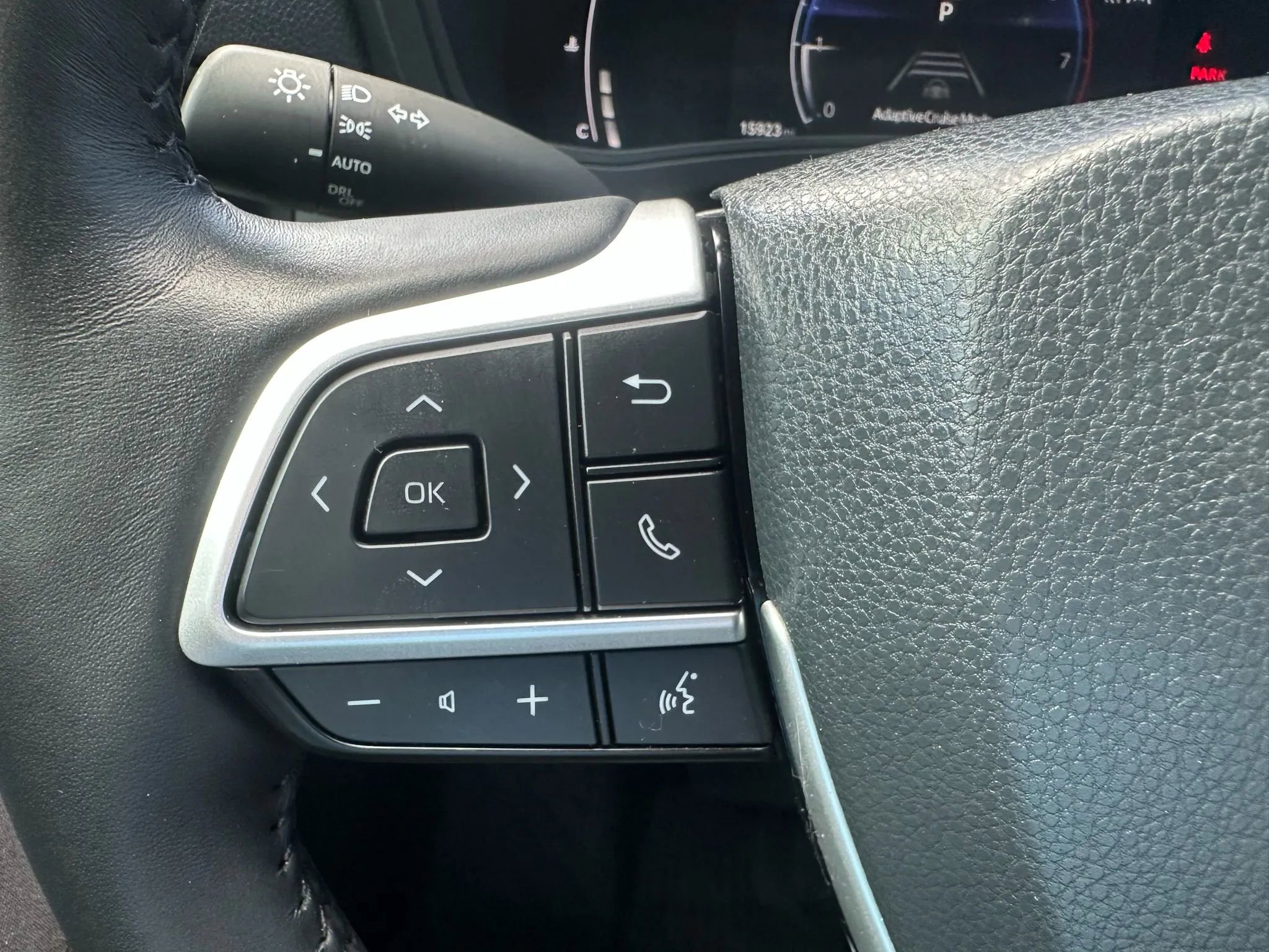 Used 2024 Toyota Grand Highlander AWD image 14