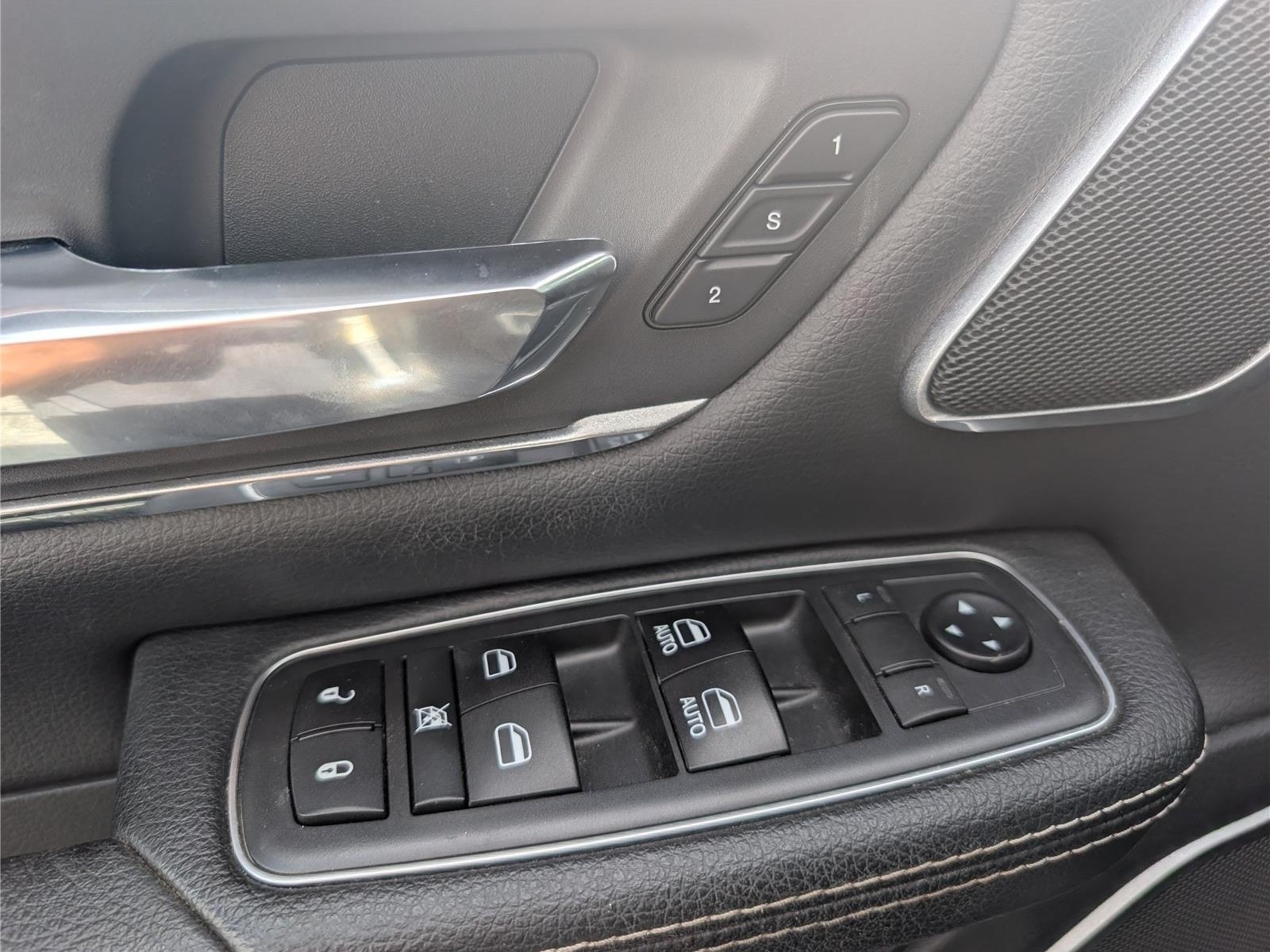 Used 2019 RAM 1500 Laramie AWD/4WD image 22