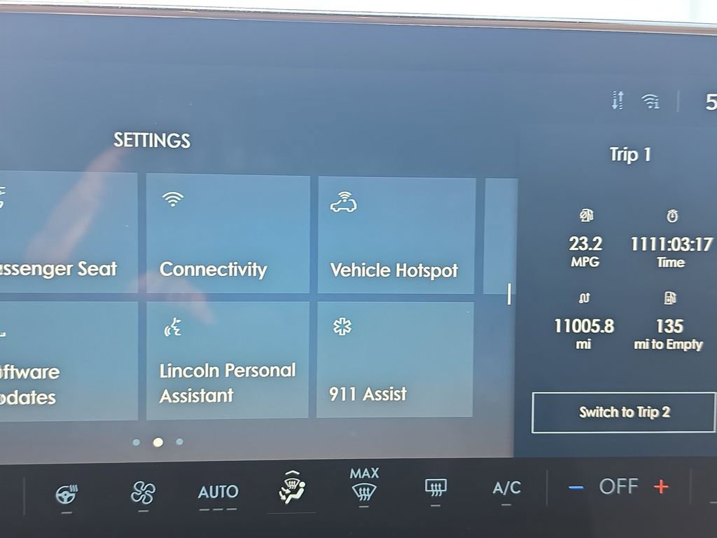 Certified 2024 Lincoln Corsair AWD w/ Equipment Group 101A image 48