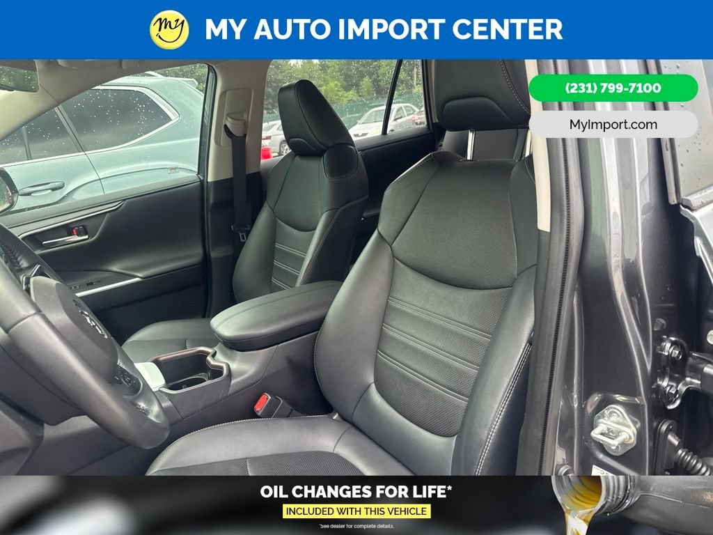 Used 2022 Toyota RAV4 Limited AWD/4WD image 7