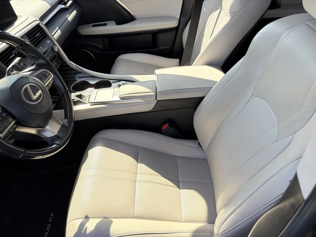 Used 2022 Lexus RX 350L Luxury w/ Accessory Package (Z1) FWD image 7