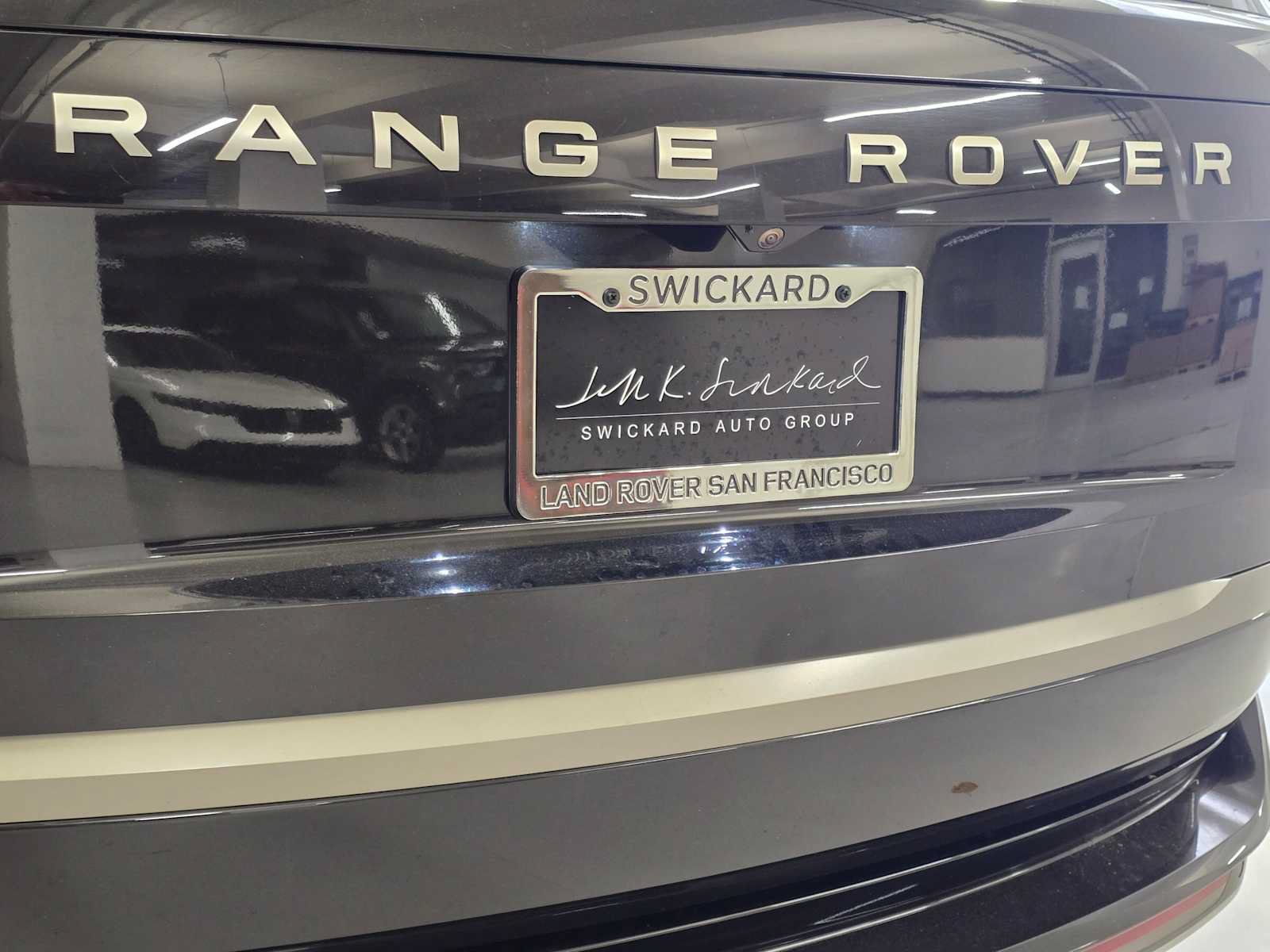 Used 2025 Land Rover Range Rover SE AWD/4WD image 13