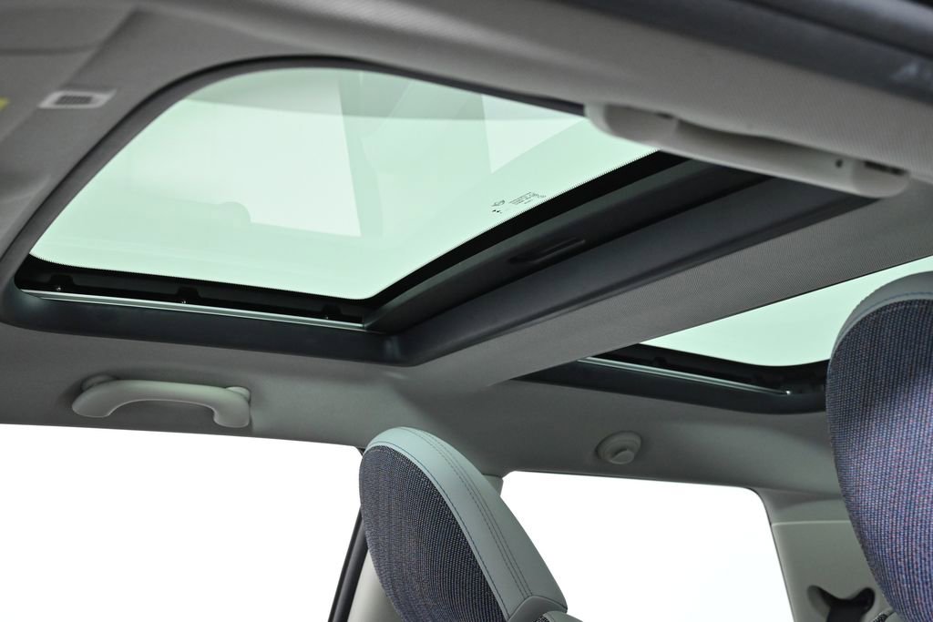 Certified 2025 MINI Cooper S image 26