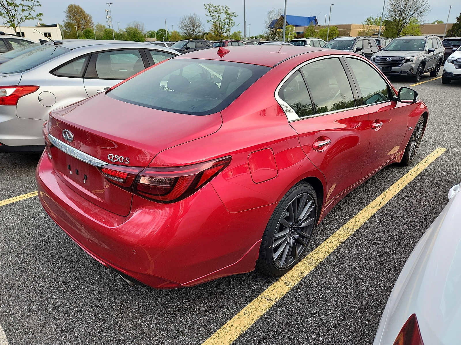 Used 2018 INFINITI Q50 Red Sport 400 w/ Sensory Package (Sport) AWD/4WD image 6