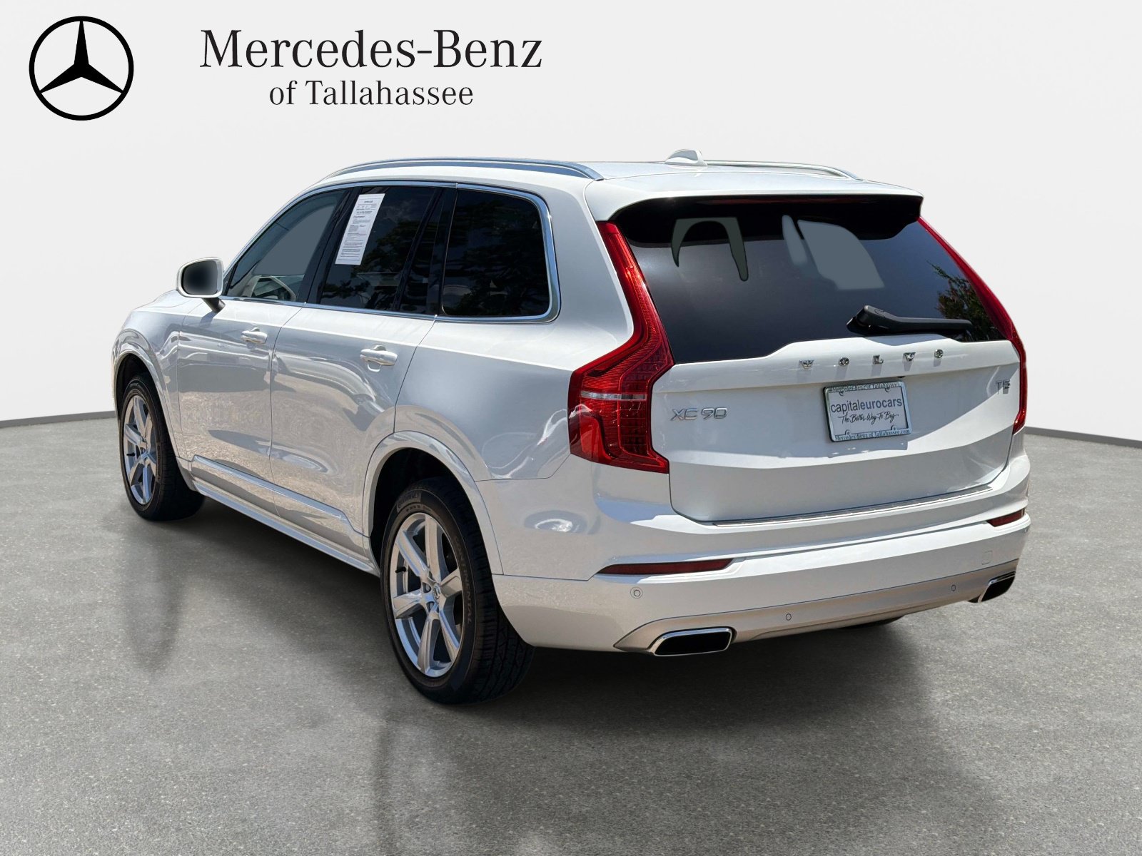 Used 2021 Volvo XC90 T5 Momentum w/ Climate Package FWD image 7