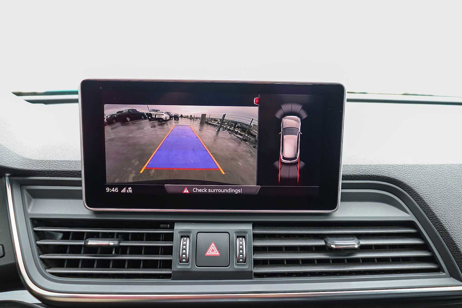 Used 2020 Audi Q5 e Premium Plus w/ Premium Plus Package image 36