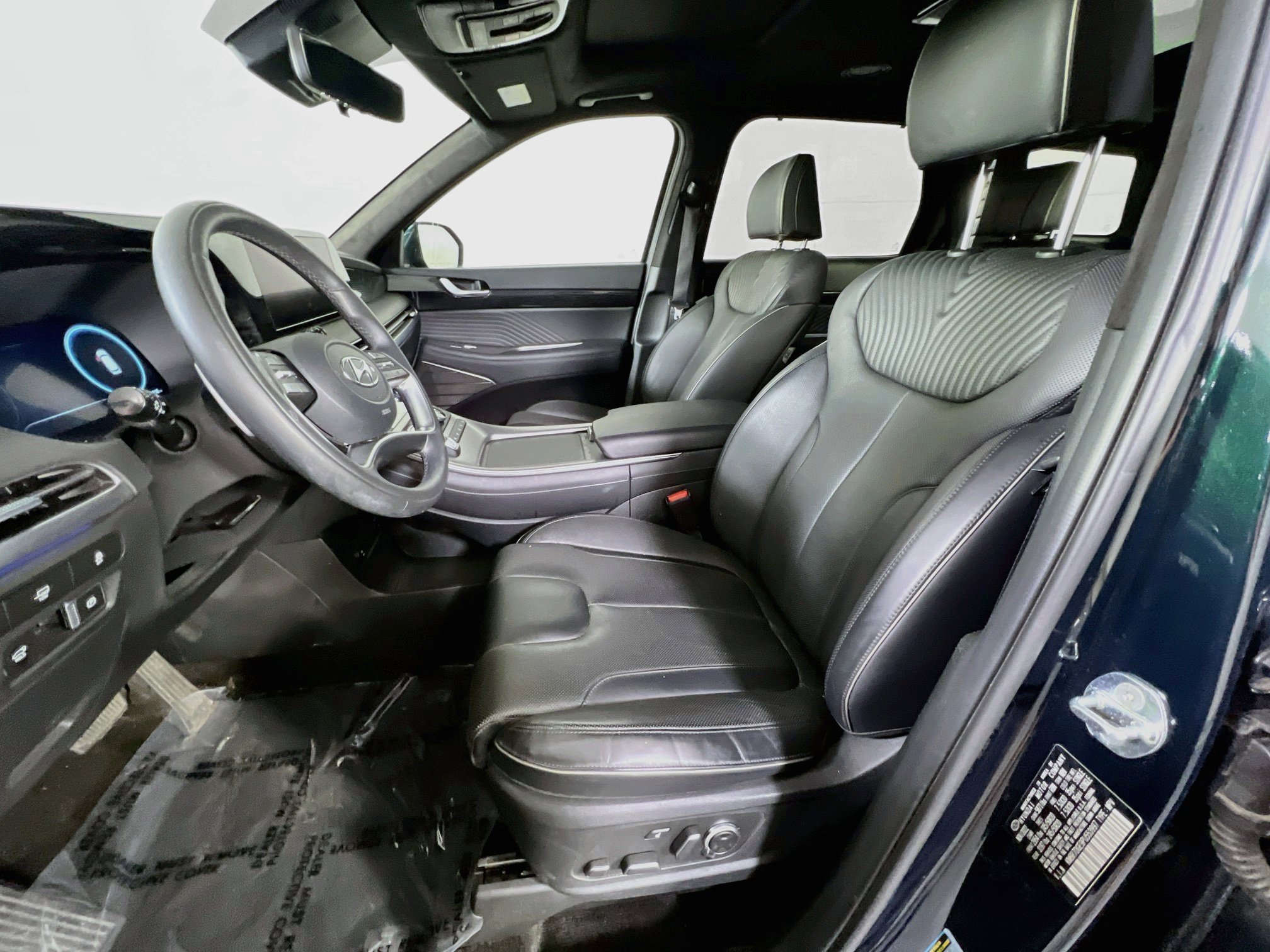 Used 2023 Hyundai Palisade Calligraphy w/ Winter Package image 22