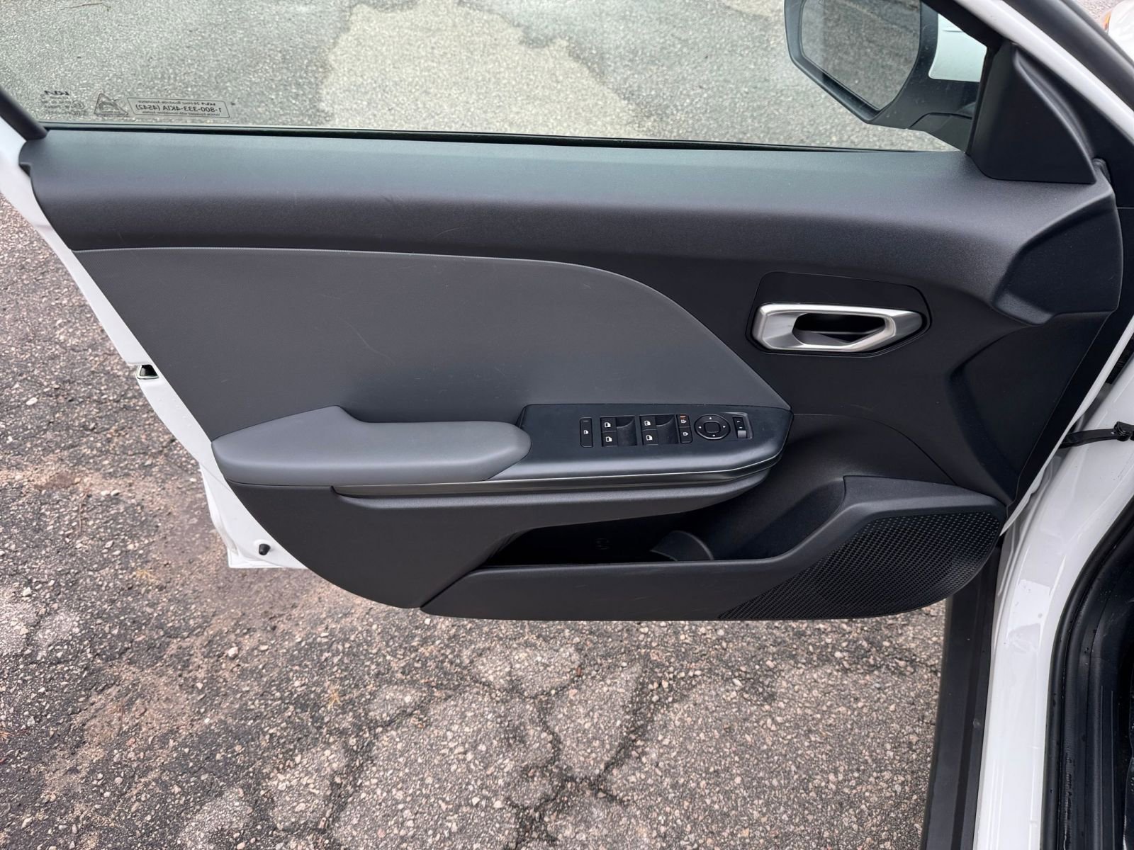 Used 2025 Kia K4 LXS FWD image 18