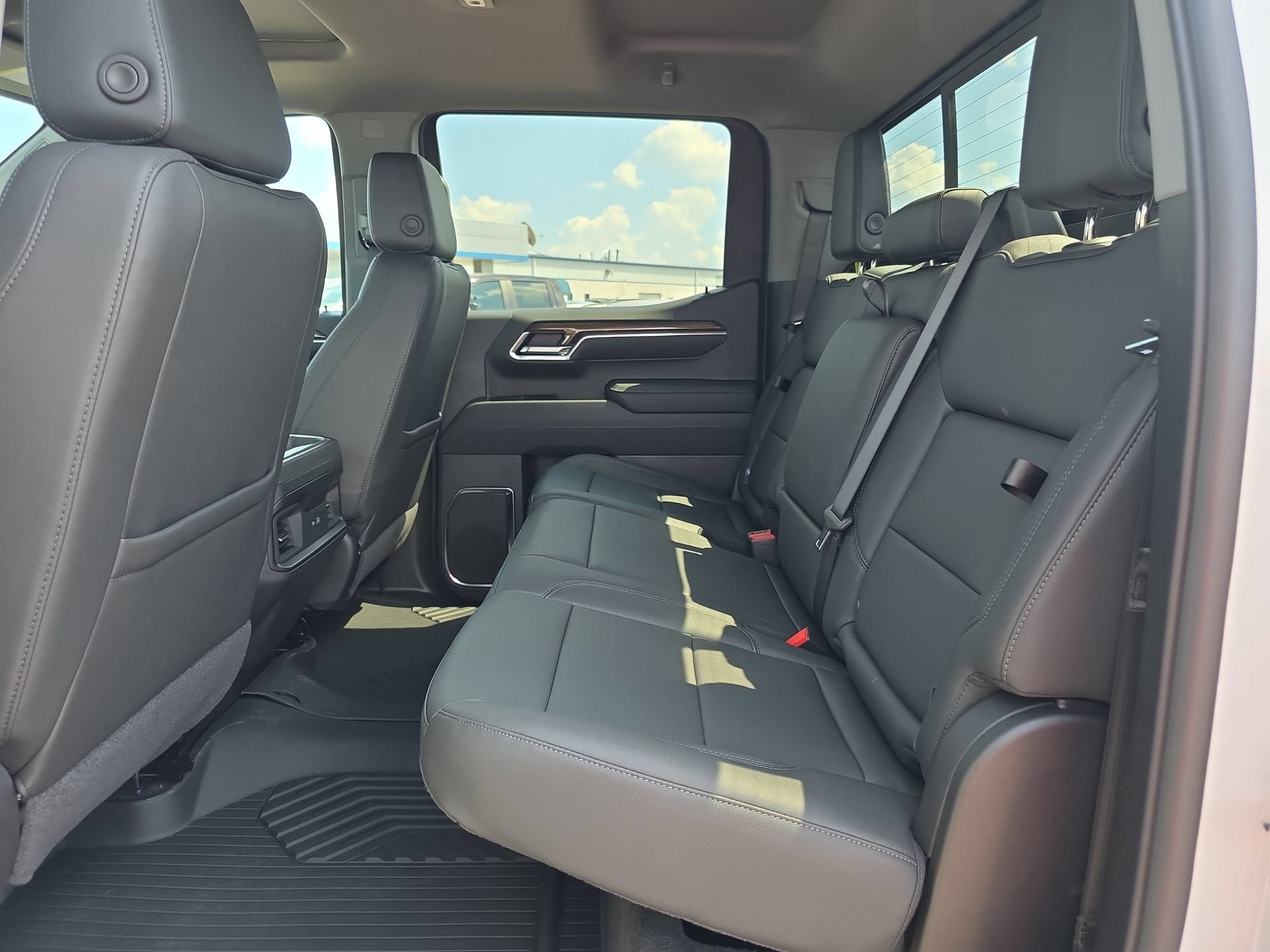 New 2026 Chevrolet Silverado 1500 LT Trail Boss w/ Convenience Package II AWD/4WD image 11