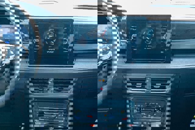 New 2026 Volkswagen Taos SE image 33