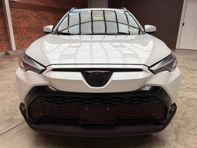 Used 2024 Toyota Corolla Cross XSE w/ Convenience Package image 8