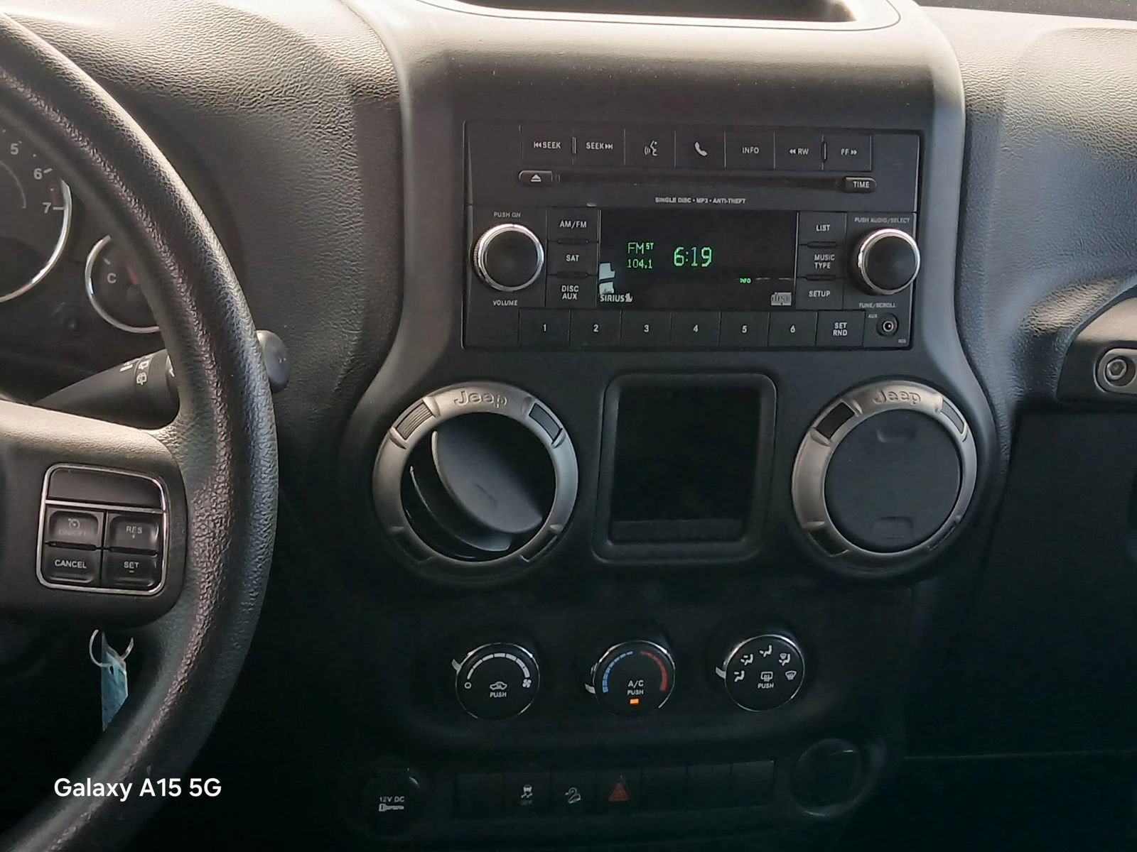 Used 2012 Jeep Wrangler Unlimited Sport AWD/4WD image 25