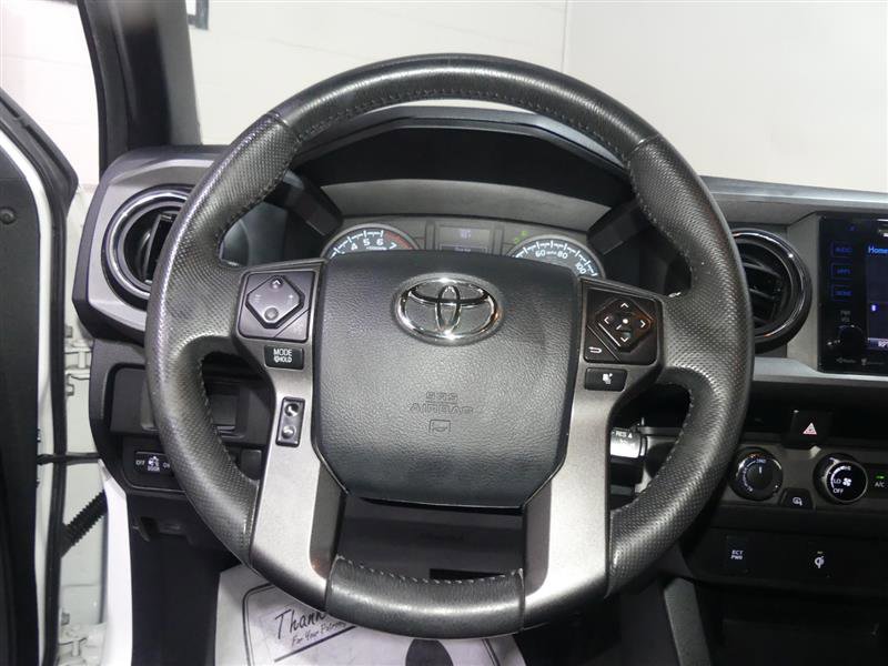 Used 2017 Toyota Tacoma TRD Off-Road w/ Tow Package image 26