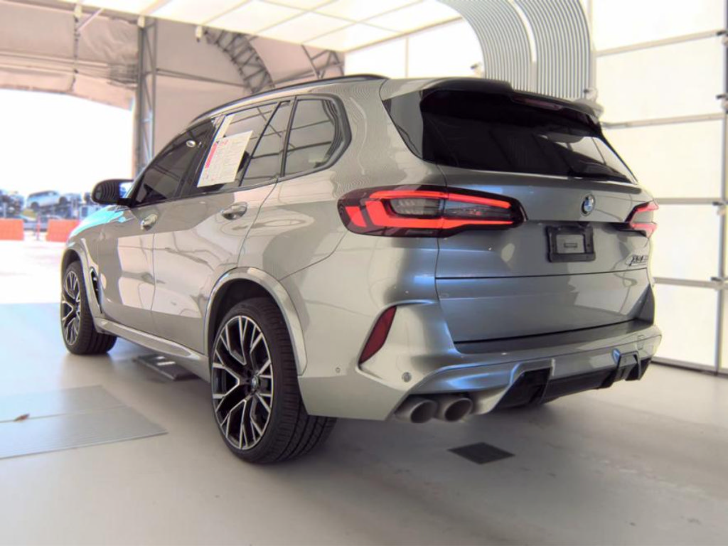 Used 2020 BMW X5 M w/ Executive Package AWD/4WD image 4