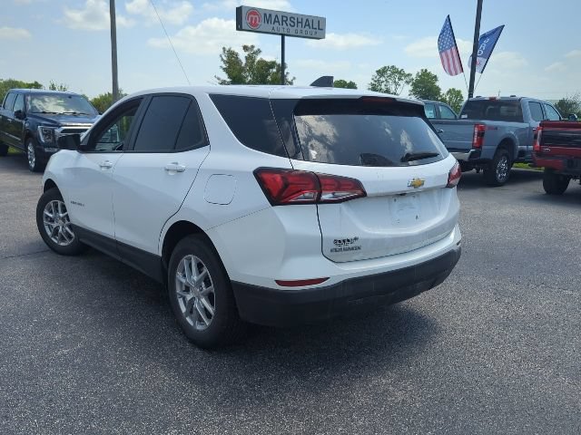 Used 2023 Chevrolet Equinox LS w/ LS Convenience Package FWD image 12