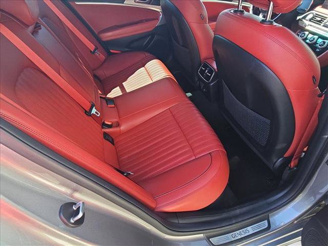 Used 2023 Genesis G70 2.0T w/ Sport Prestige Package RWD image 21