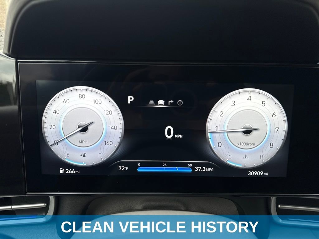 Used 2025 Hyundai Elantra SEL image 3