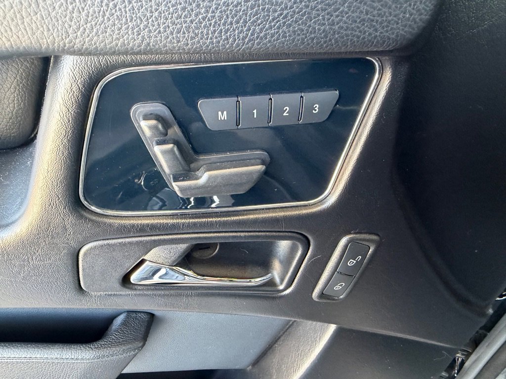 Used 2016 Mercedes-Benz G 550 image 22
